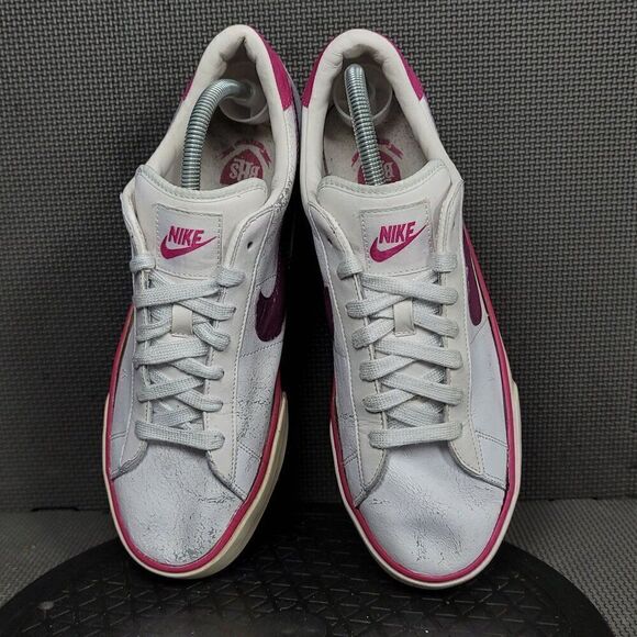 Nike Sweet Classic Shoes Womens Sz 11 White Pink Low Top Sneakers - Picture 8 of 11